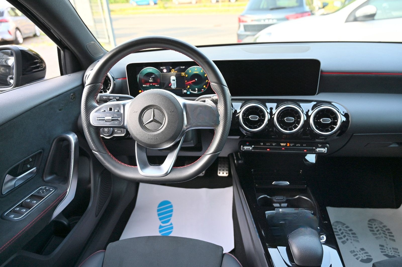 Mercedes-Benz A 250 AMG Line Navi Leder LED PDC foto 13