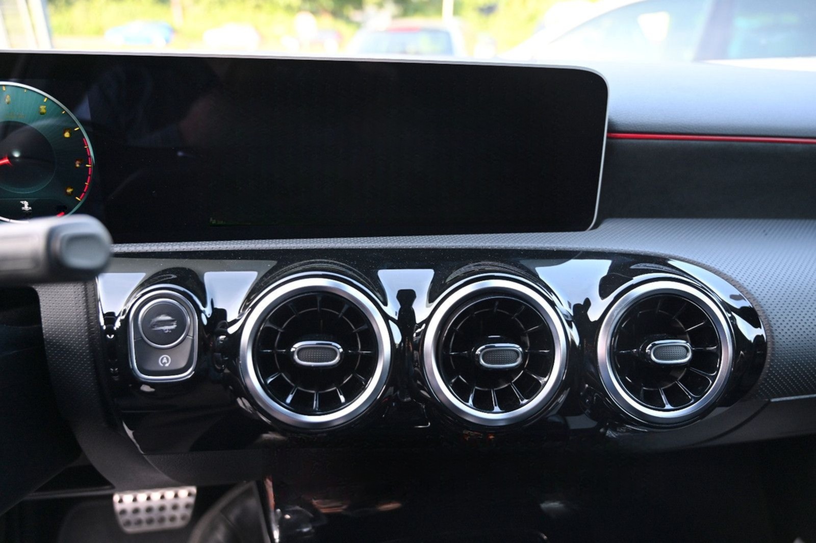 Mercedes-Benz A 250 AMG Line Navi Leder LED PDC foto 16