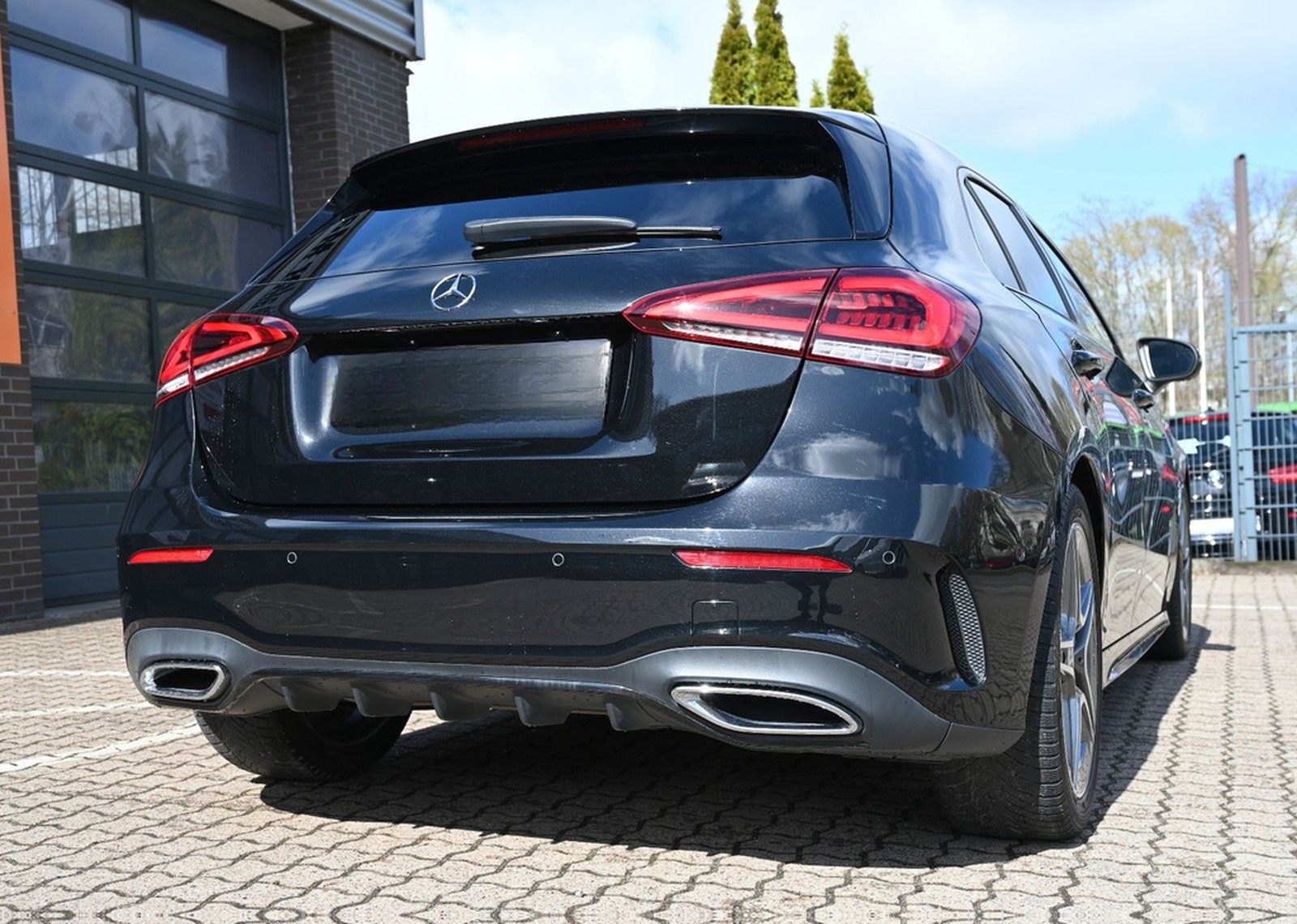 Mercedes-Benz A 250 AMG Line Navi Leder LED PDC foto 7