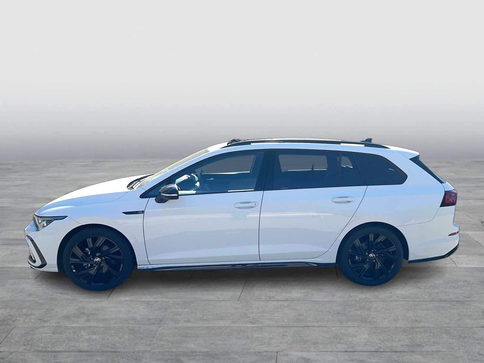 Volkswagen Golf Variant VIII R-Line IQ,NAV,AHK,PANO foto 2