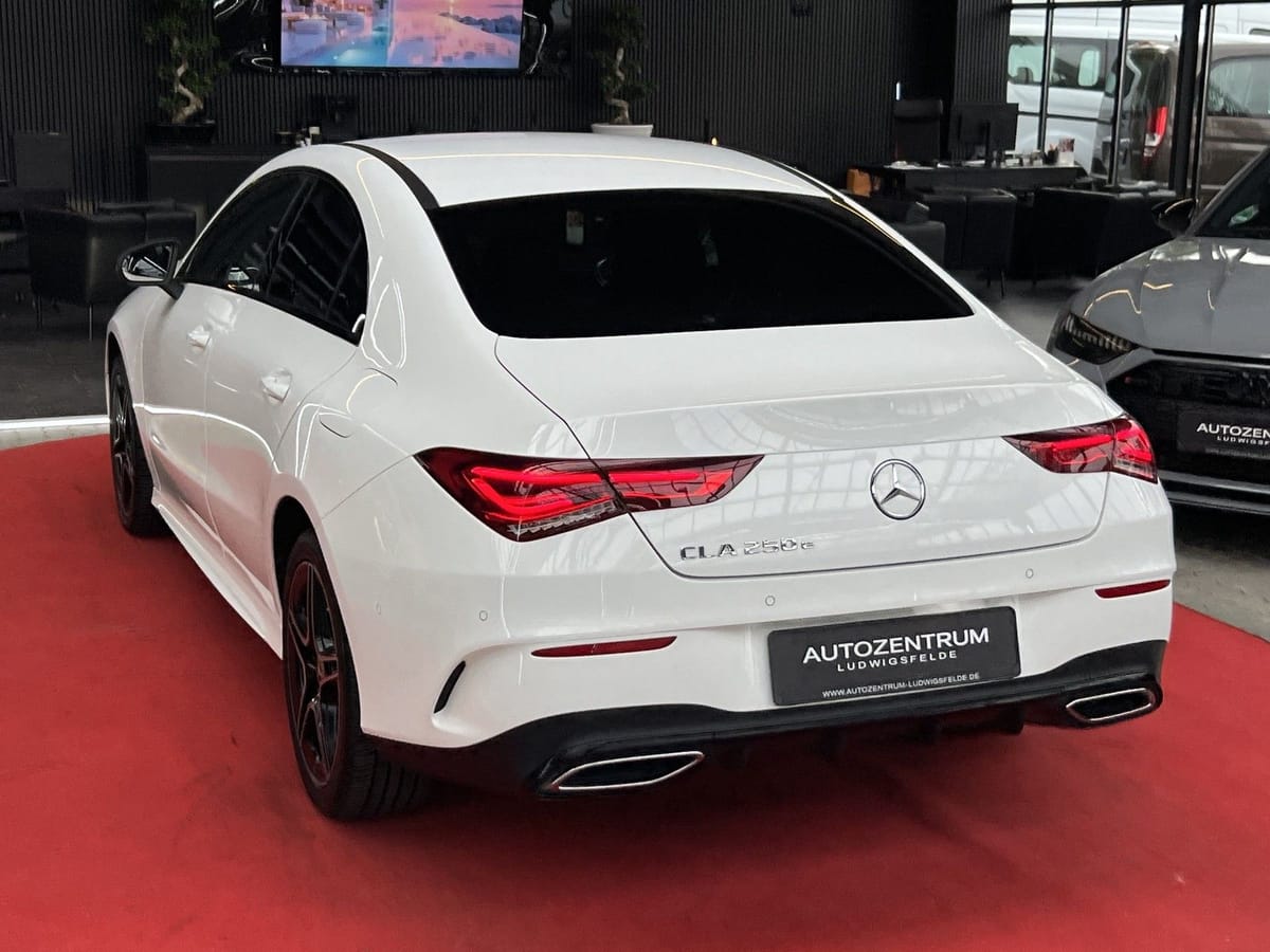 Mercedes-Benz CLA 250 EQ DRIVE AMG Line / LED / ACC / KAMERA&P foto 8