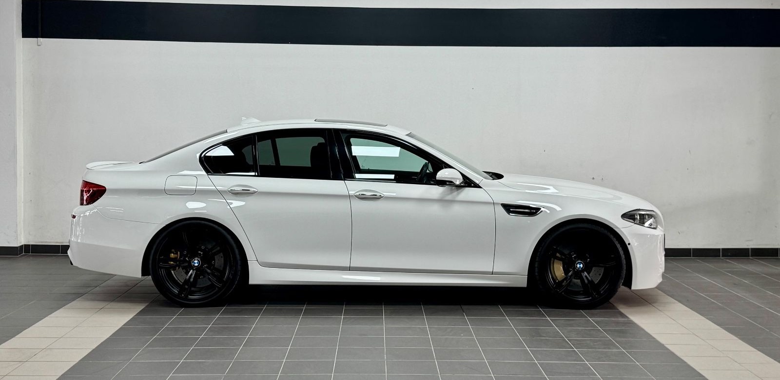 BMW M5 Baureihe M5 Lim. Competition BRD foto 2