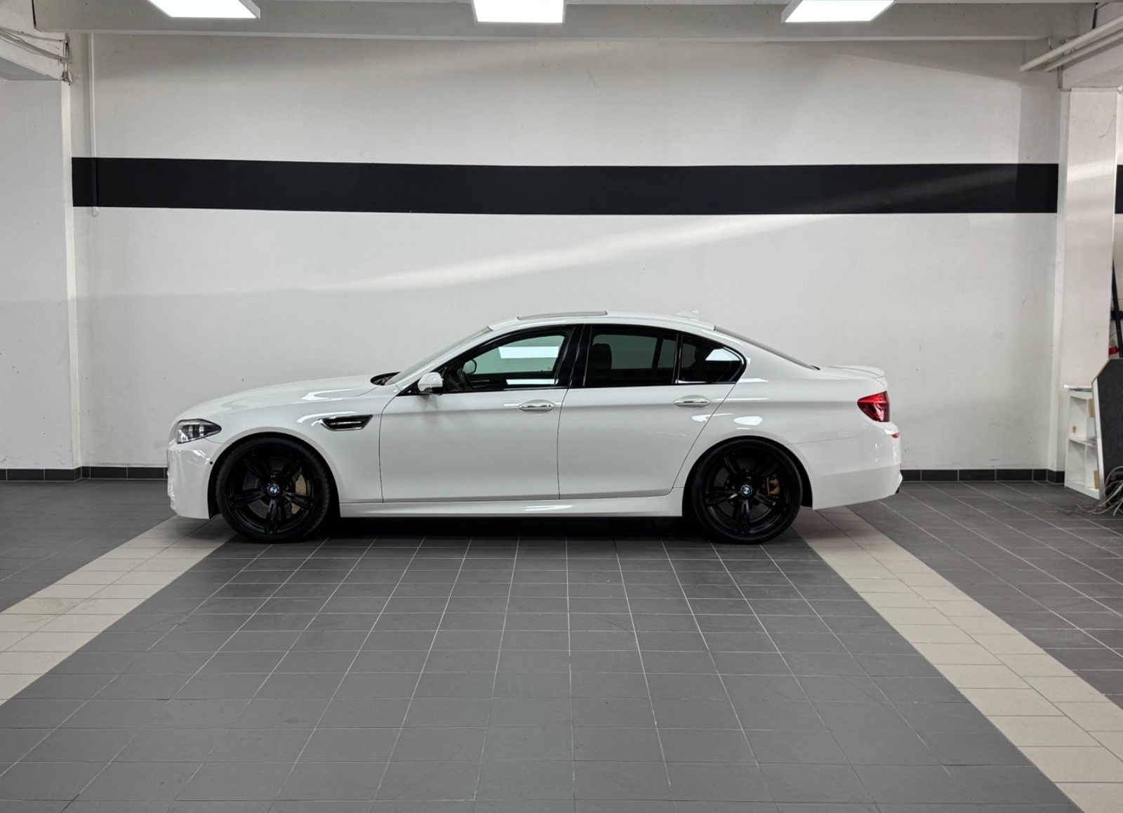 BMW M5 Baureihe M5 Lim. Competition BRD foto 3