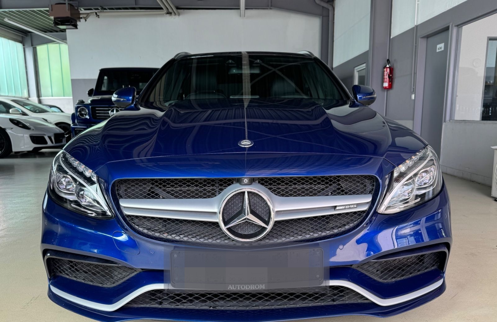 Mercedes-Benz C 63 AMG T/Panorama/360°/Head-Up/Ambiente foto 2