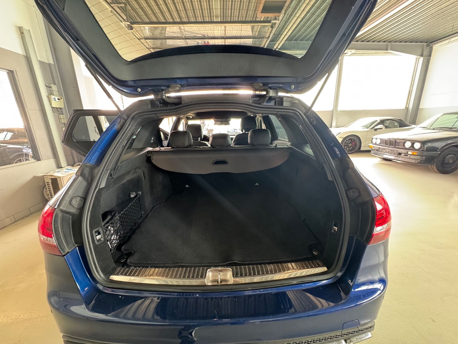 Mercedes-Benz C 63 AMG T/Panorama/360°/Head-Up/Ambiente foto 13