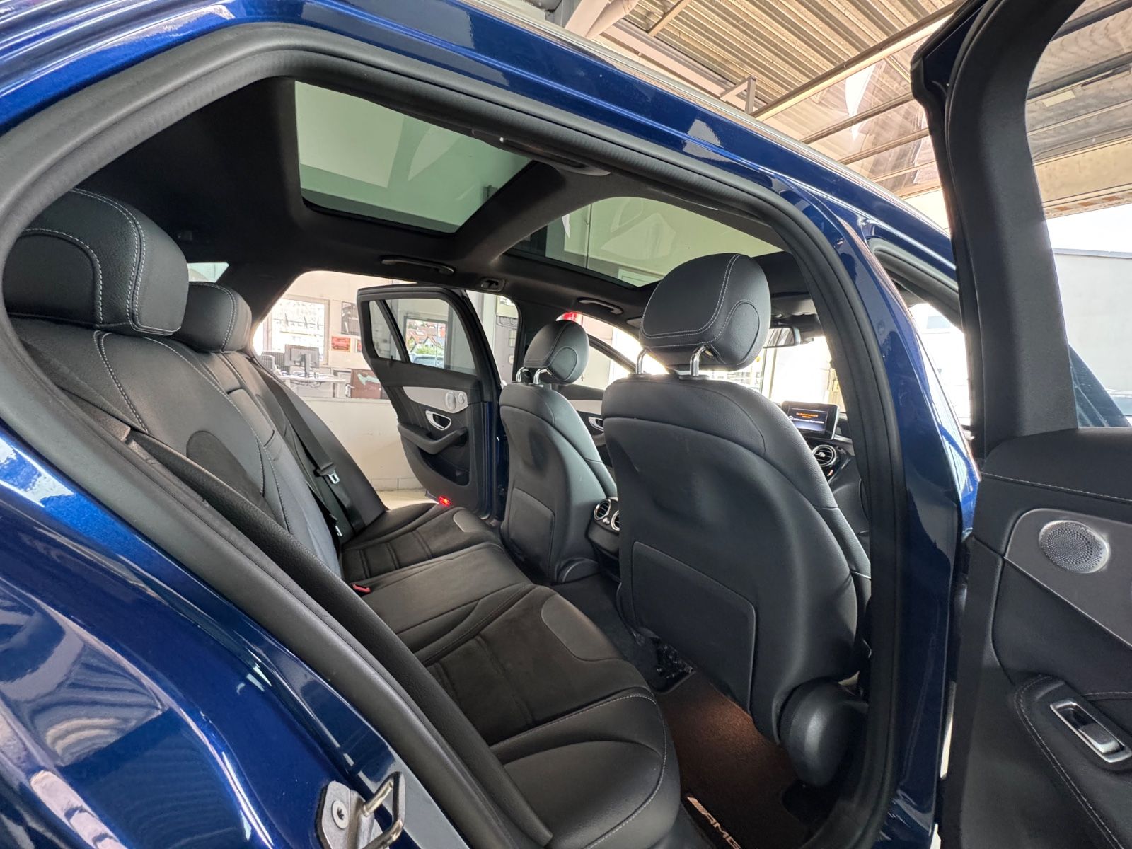 Mercedes-Benz C 63 AMG T/Panorama/360°/Head-Up/Ambiente foto 16