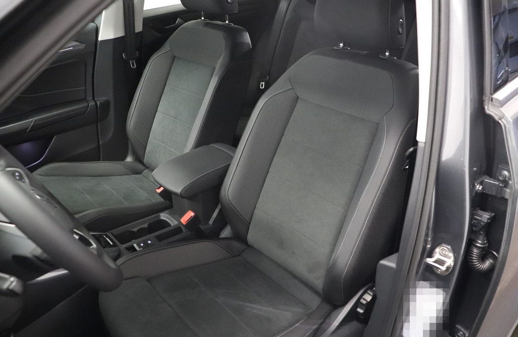 Volkswagen T-Roc Style 1.5 l TSI 110 kW 150 PS 7-Gang-Doppe foto 11