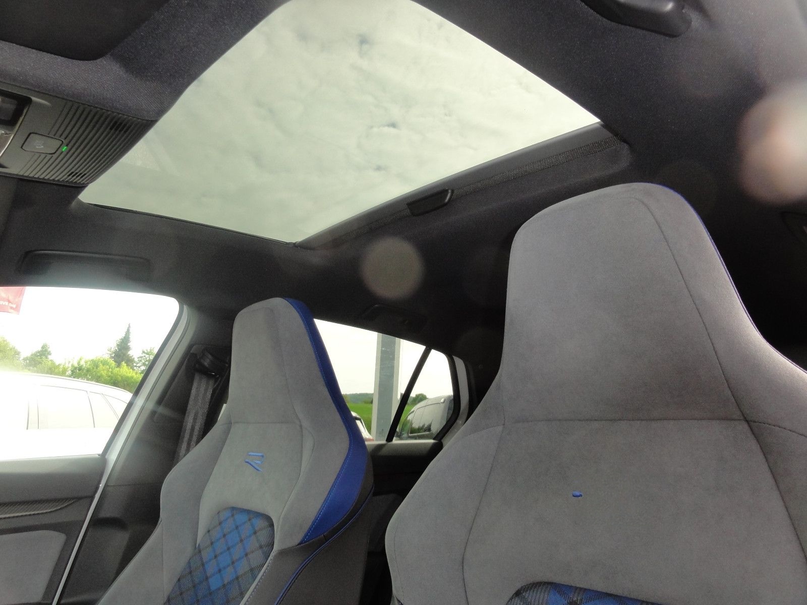 Volkswagen Golf VIII Lim. R 20 Years 4Motion foto 9
