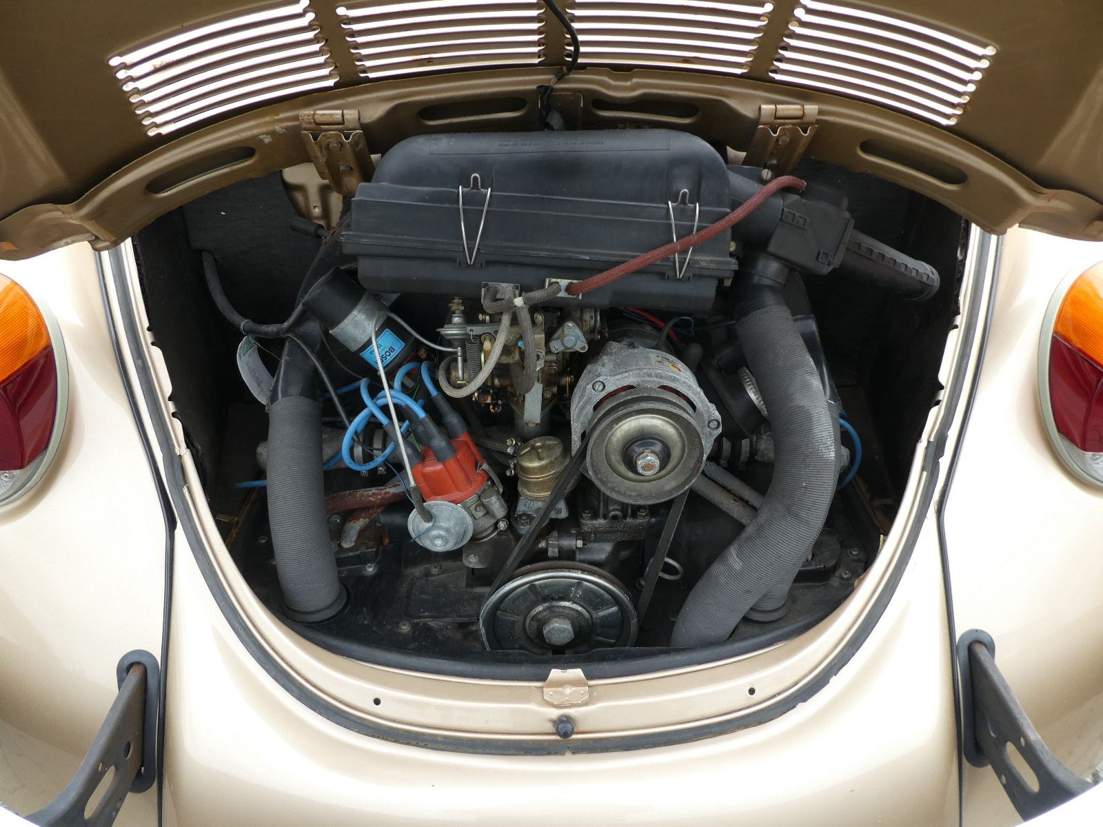 Volkswagen Käfer Cabriolet 1303 Orig 40´km aus Wolfsburg foto 6