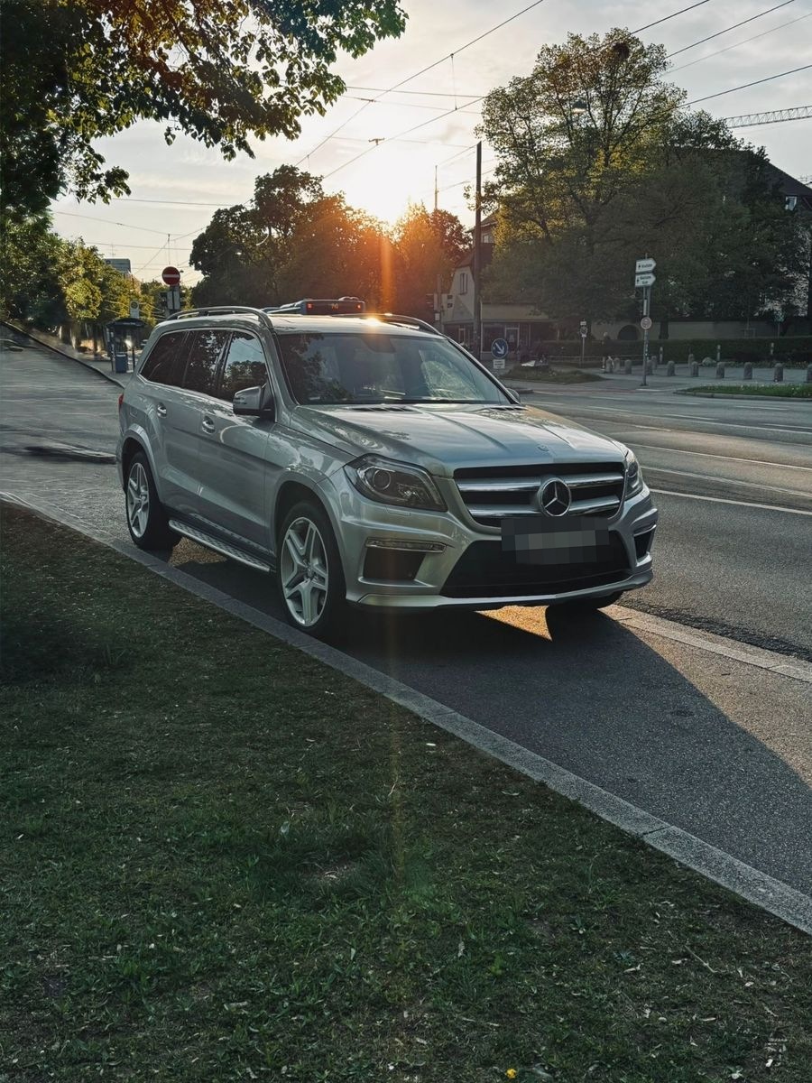 Mercedes-Benz GL 450 4Matic*AMG*7-Sitzer*R-Kam*Xenon*Schiebeda foto 3