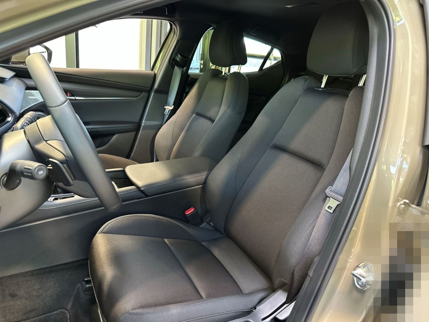 Mazda 3 2.5L e-SKYACTIV G 140ps 6AT FWD EXCLUSIVE-LINE foto 12