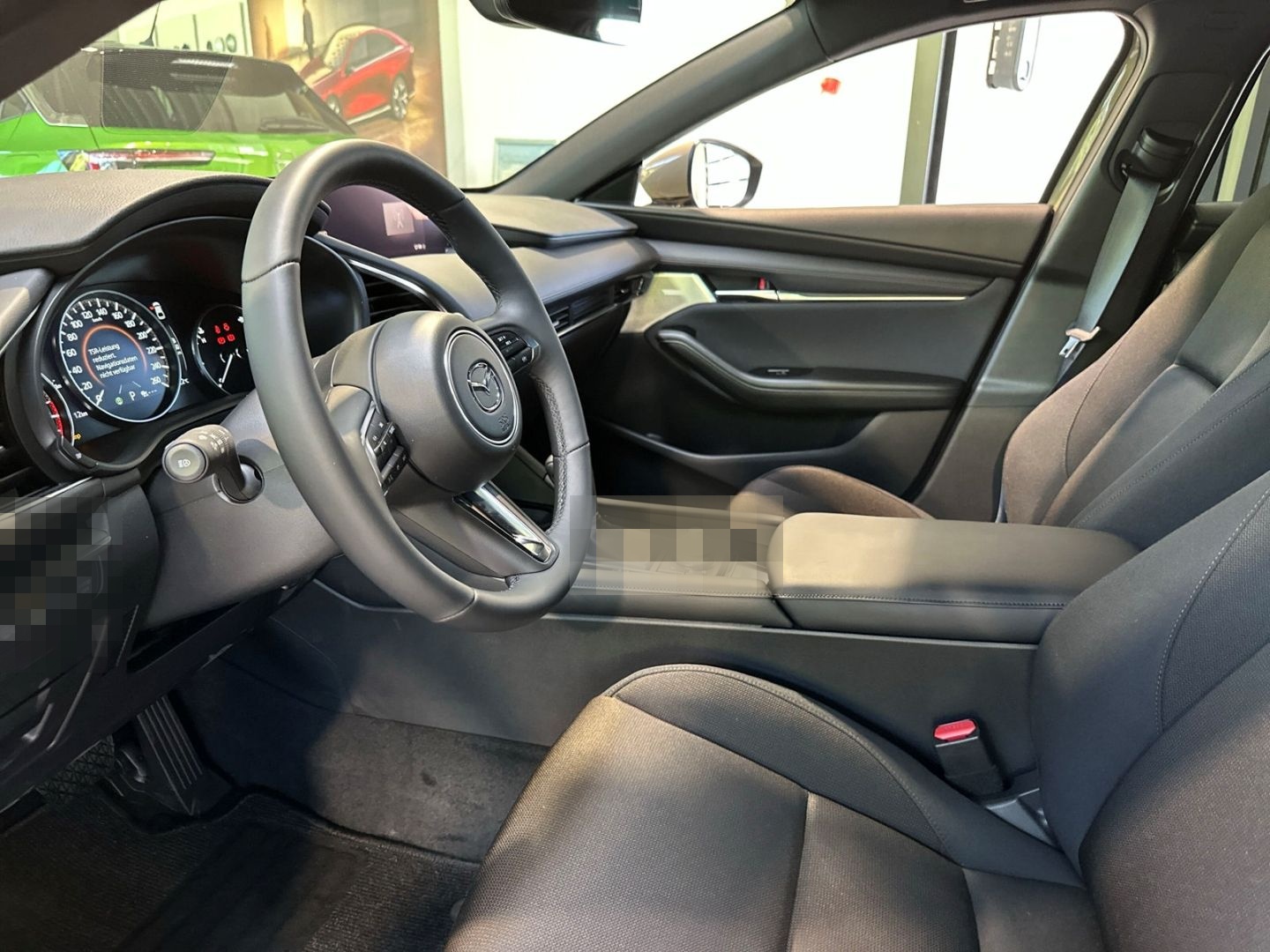 Mazda 3 2.5L e-SKYACTIV G 140ps 6AT FWD EXCLUSIVE-LINE foto 6