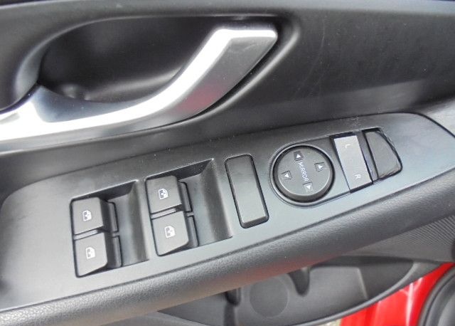 Hyundai i30 Fastback N Line foto 13