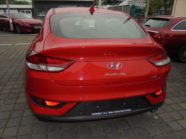 Hyundai i30 Fastback N Line foto 5