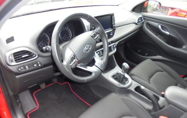 Hyundai i30 Fastback N Line foto 10