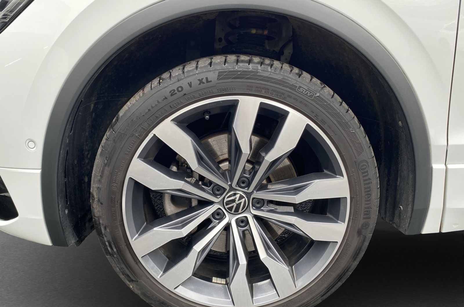 Volkswagen Tiguan Allspace 2,0TSI*R-LINE*4M*STANDH*NAV*AHK* foto 22