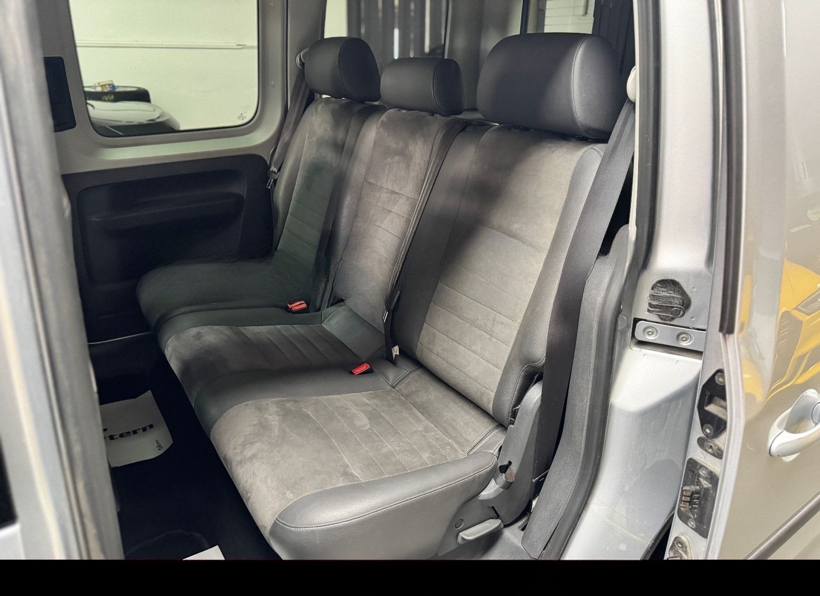 Volkswagen Caddy 2.0 TDI Highline 8xReifen Tempomat Alcanta foto 24