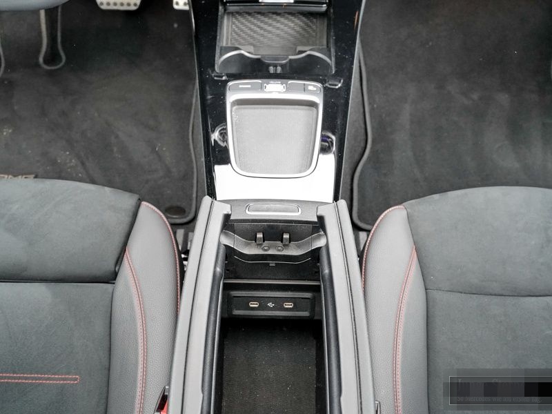 Mercedes-Benz A 200 AMG ADVP PANO+AMBIENTE+KAM+18''+WINTERP+KE foto 12