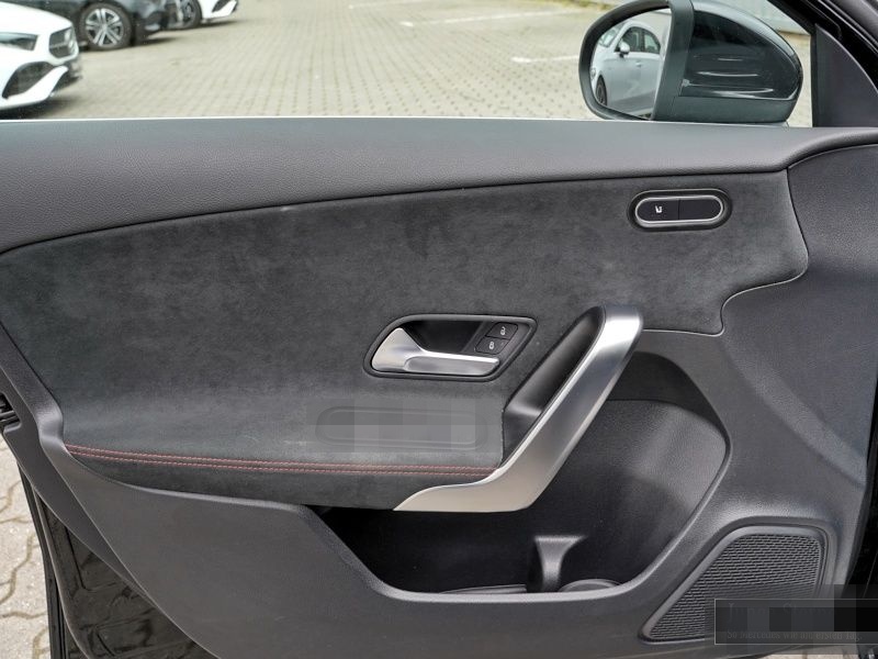 Mercedes-Benz A 200 AMG ADVP PANO+AMBIENTE+KAM+18''+WINTERP+KE foto 14