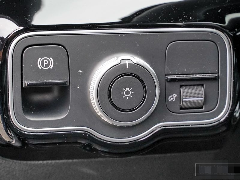 Mercedes-Benz A 200 AMG ADVP PANO+AMBIENTE+KAM+18''+WINTERP+KE foto 15