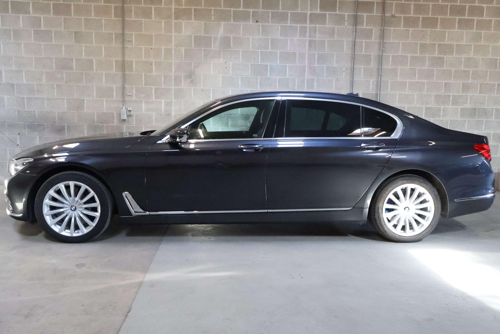 BMW 740 Long dXAL| Executive lounge| ACC|Skylounge|B foto 9