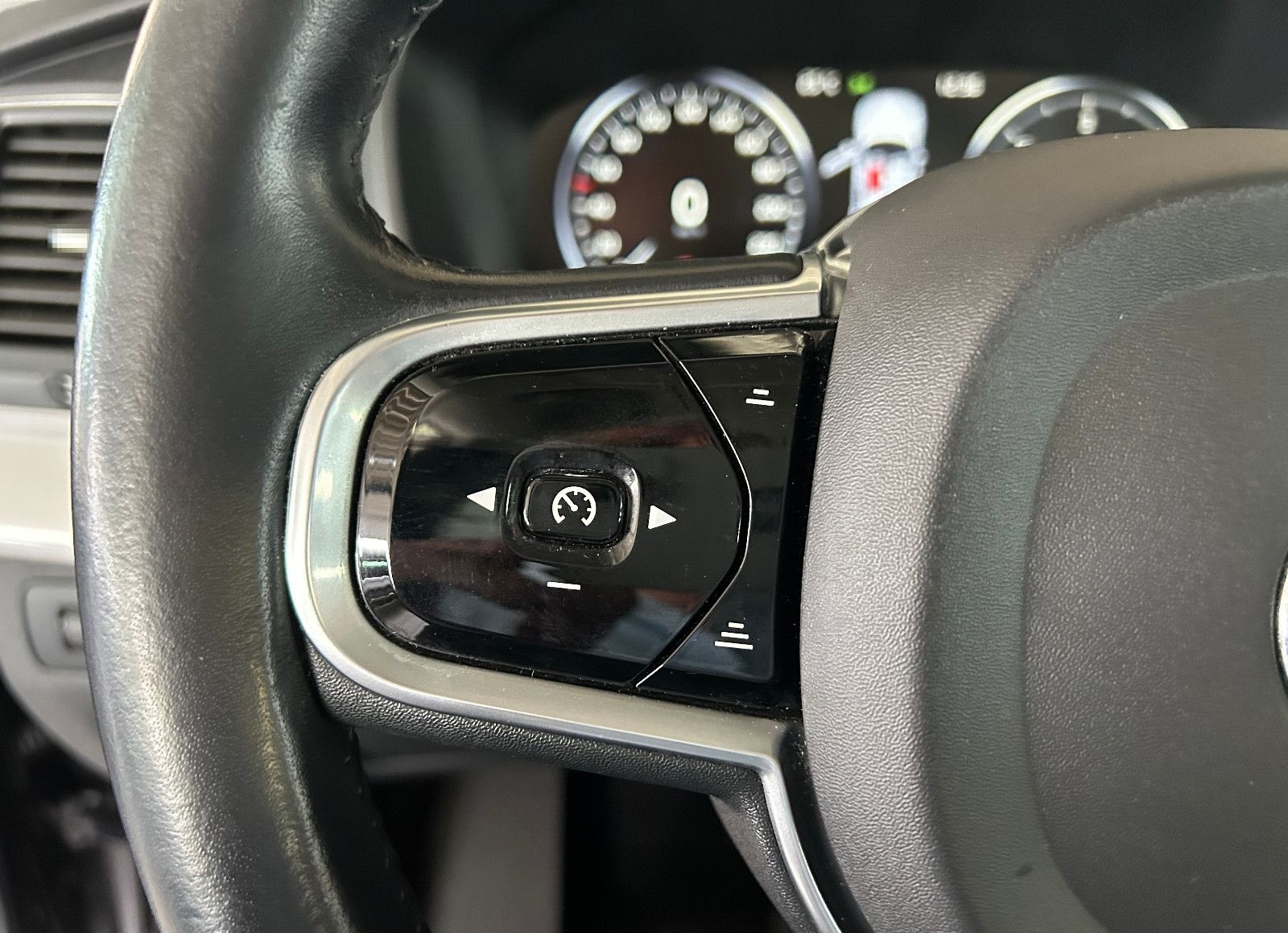 Volvo XC 90 Momentum 2WD//GARANTIE/LEDER/ALU/NAVI/PDC/ foto 13