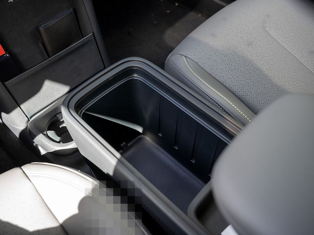 Lynk&Co 02 200 kW More foto 15