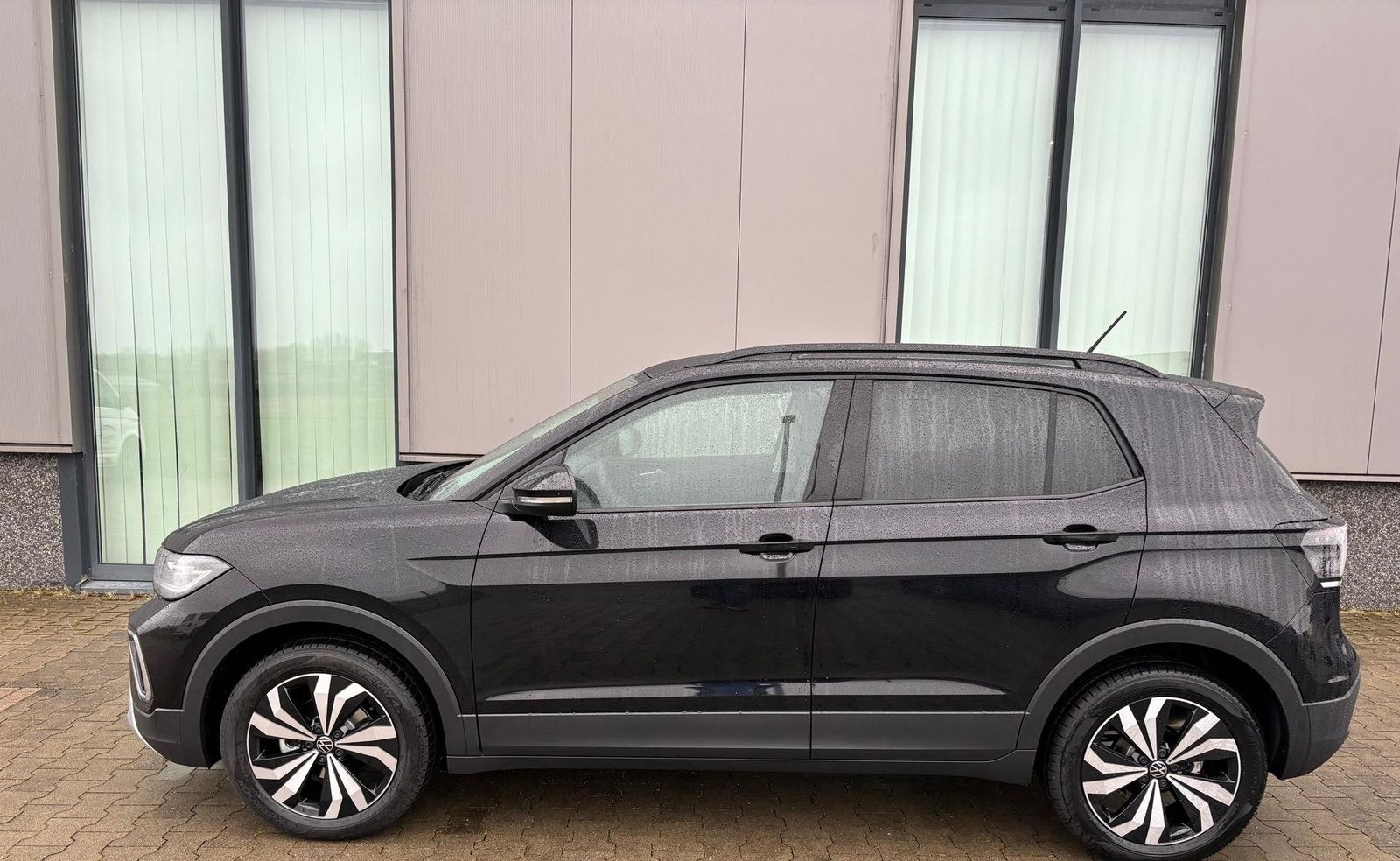 Volkswagen T-Cross Limited 1.0 TSI 95PS, 17"Alu, Rückfah... foto 2