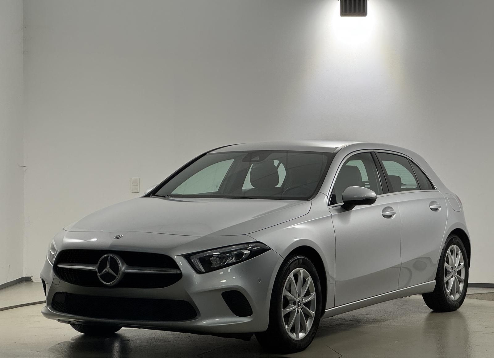 Mercedes-Benz A 220 Progressive LED Navi Virtual Keyless foto 2