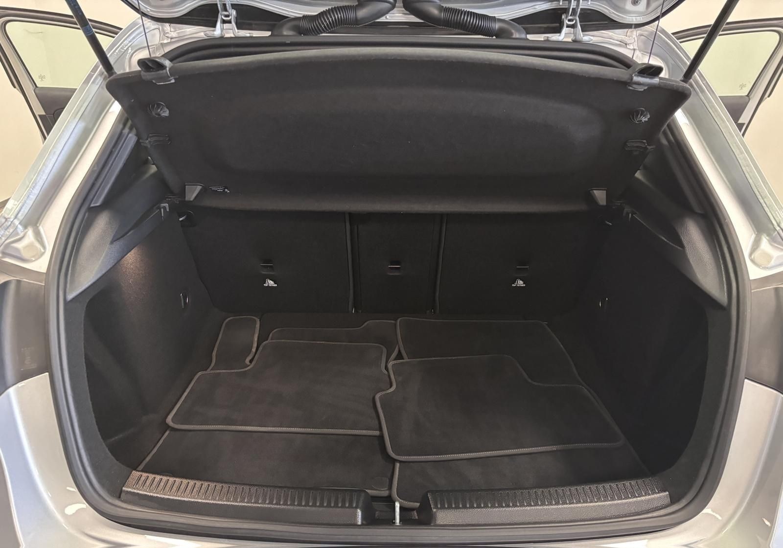Mercedes-Benz A 220 Progressive LED Navi Virtual Keyless foto 24