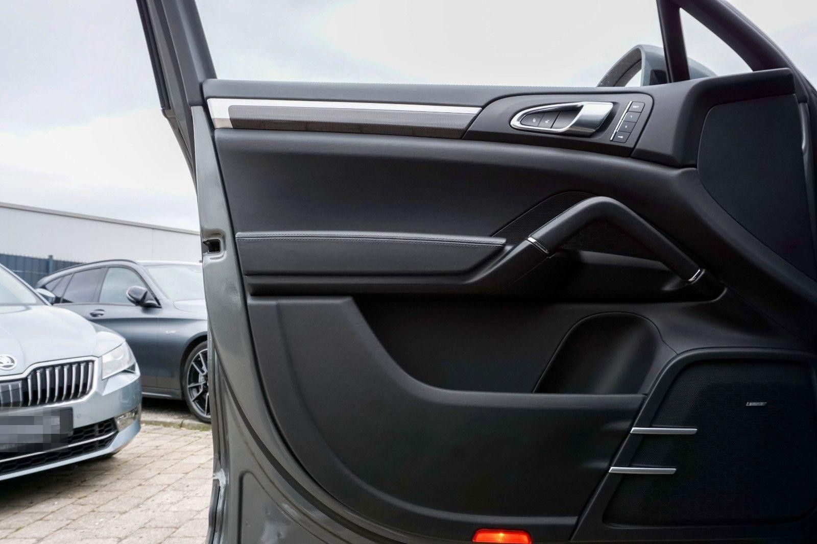 Porsche Cayenne Turbo Pano ACC LED Sitzbelüft foto 18