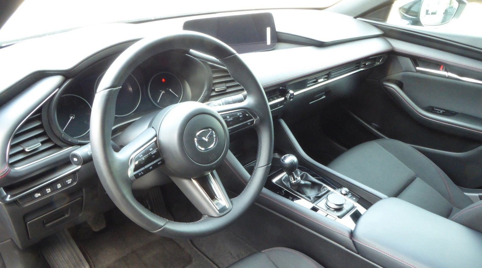 Mazda 3 e-SKYACTIV G 140 Homura foto 8