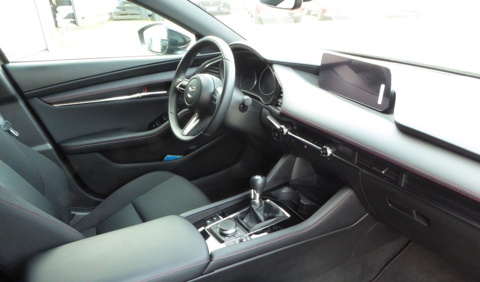 Mazda 3 e-SKYACTIV G 140 Homura foto 10