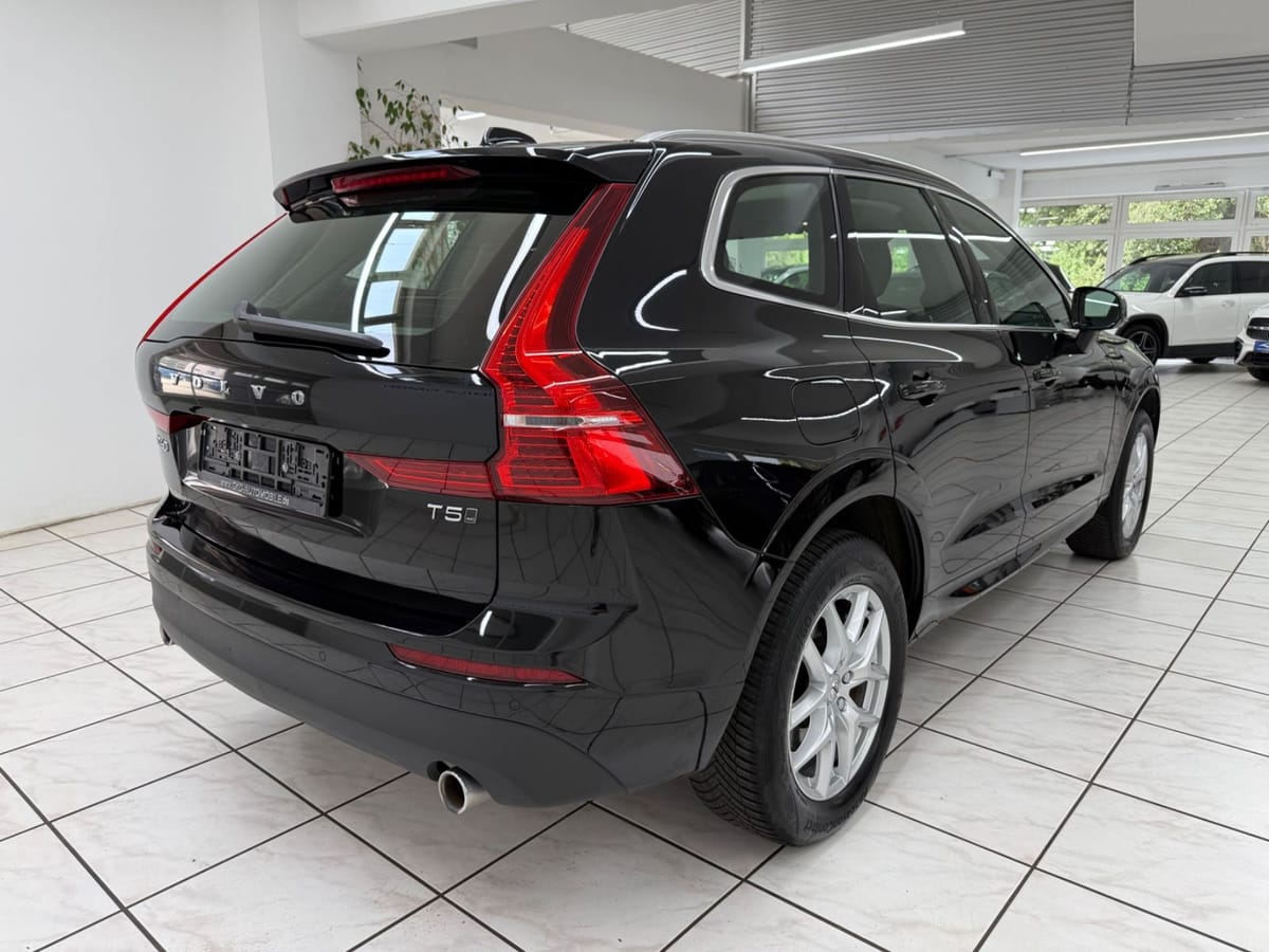 Volvo XC60 Momentum Pro AWD Leder H&K Navi Shz Kamera foto 3