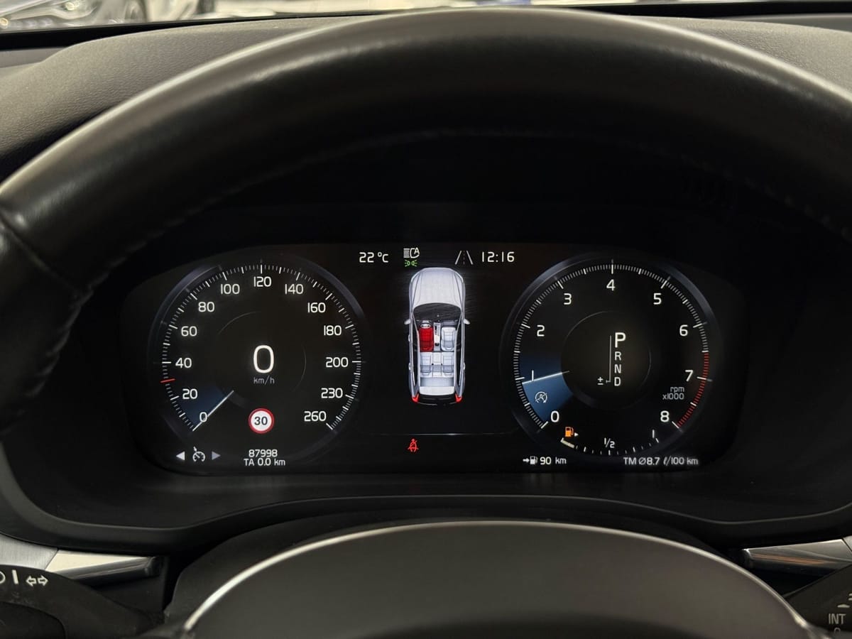 Volvo XC60 Momentum Pro AWD Leder H&K Navi Shz Kamera foto 24
