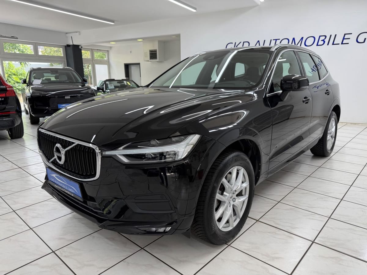 Volvo XC60 Momentum Pro AWD Leder H&K Navi Shz Kamera foto 5