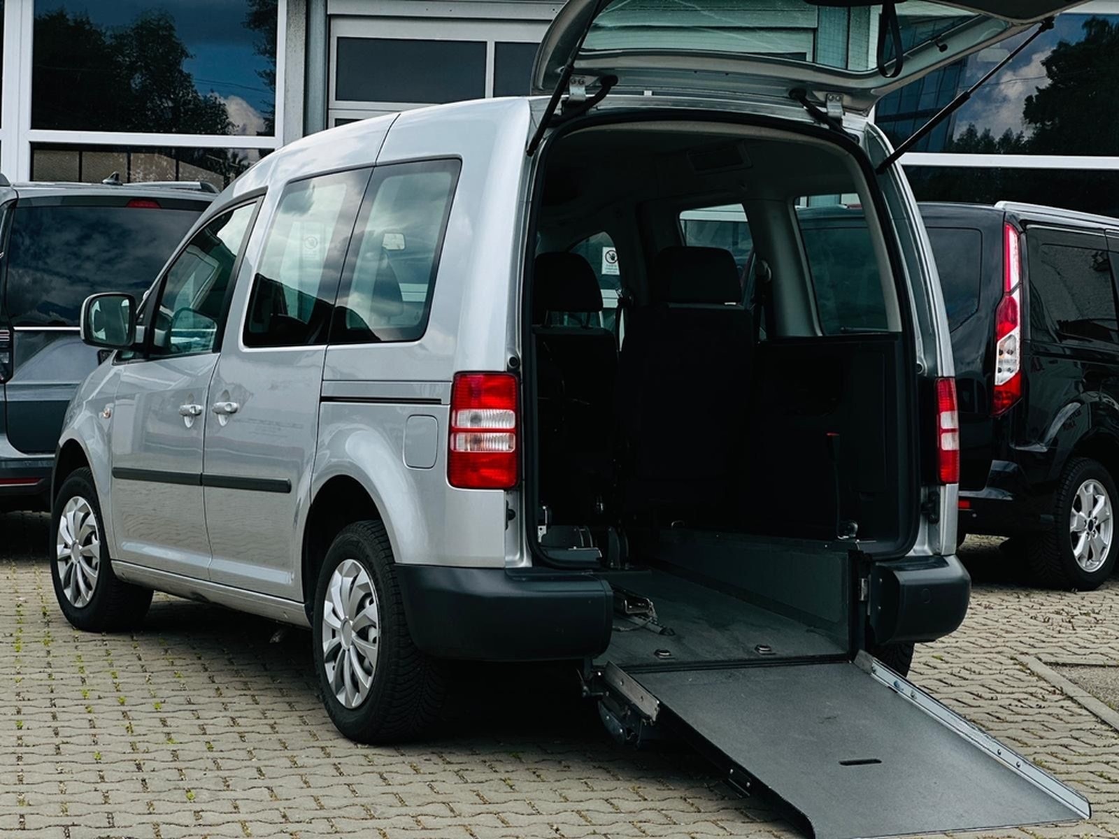Volkswagen Caddy  Behindertengerecht-Rampe foto 8