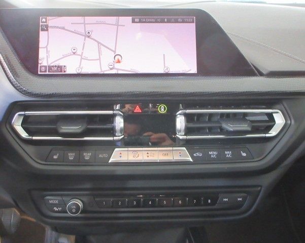 BMW 118 i SportLine LED/NAVI/SHZ/PDC/AHK/STANDHZ/17" foto 13