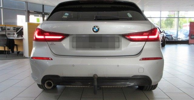 BMW 118 i SportLine LED/NAVI/SHZ/PDC/AHK/STANDHZ/17" foto 4