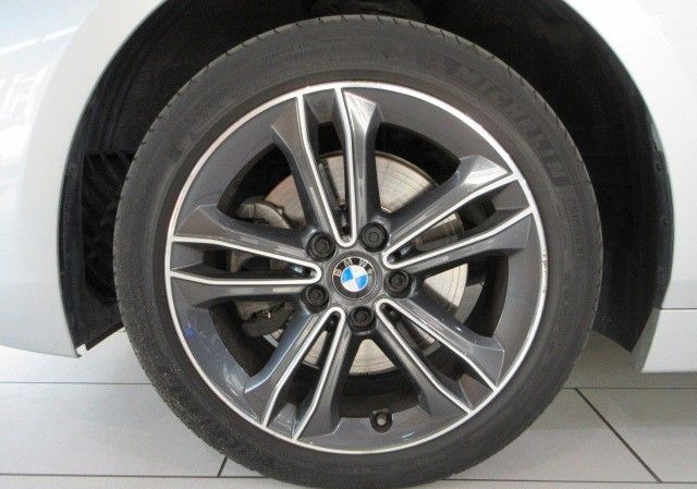 BMW 118 i SportLine LED/NAVI/SHZ/PDC/AHK/STANDHZ/17" foto 7