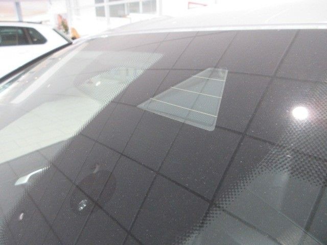 BMW 118 i SportLine LED/NAVI/SHZ/PDC/AHK/STANDHZ/17" foto 9