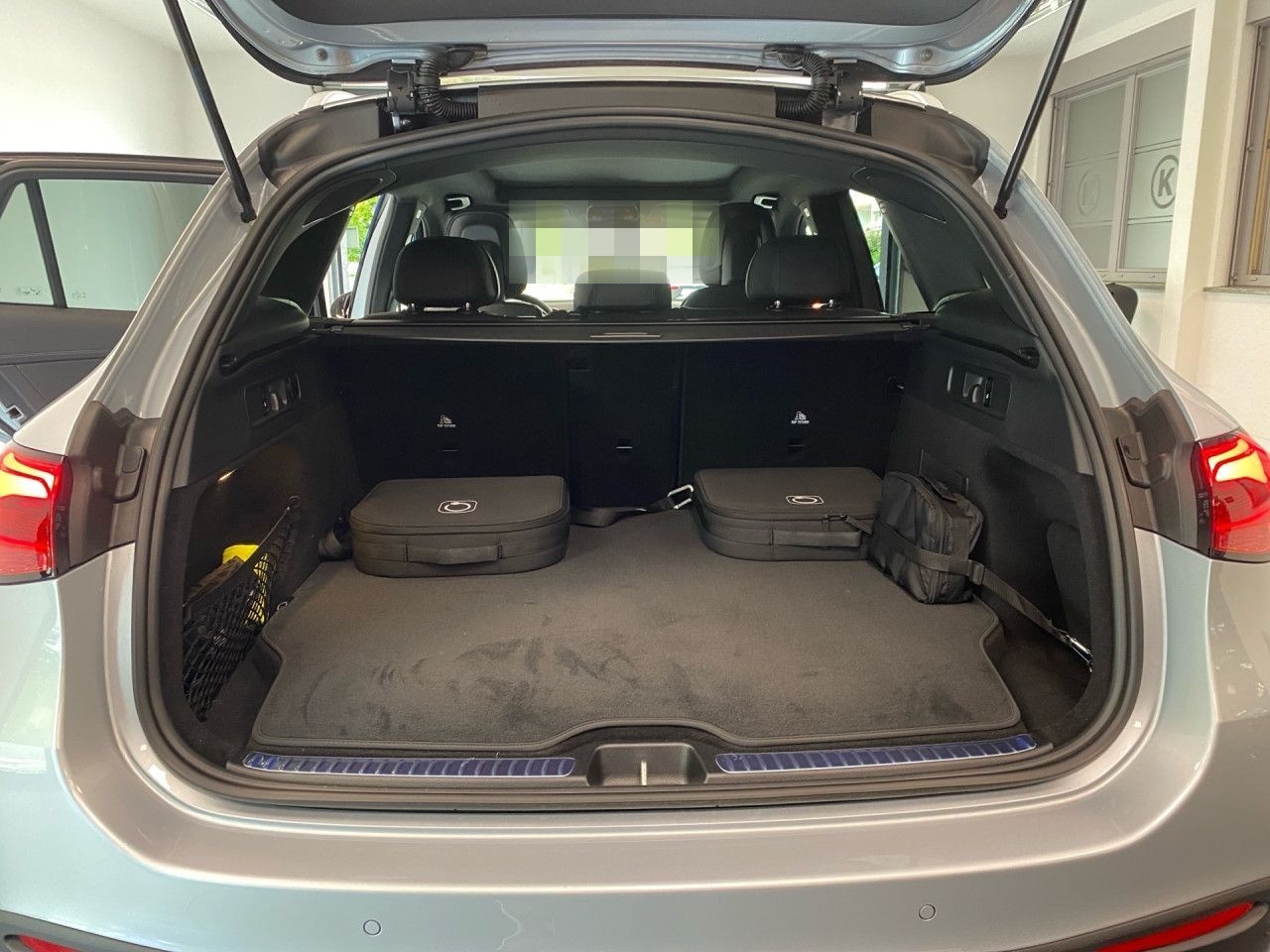 Mercedes-Benz GLC 300 e 4Matic AMG+360°+PANO+AHK+KEYLESS foto 13