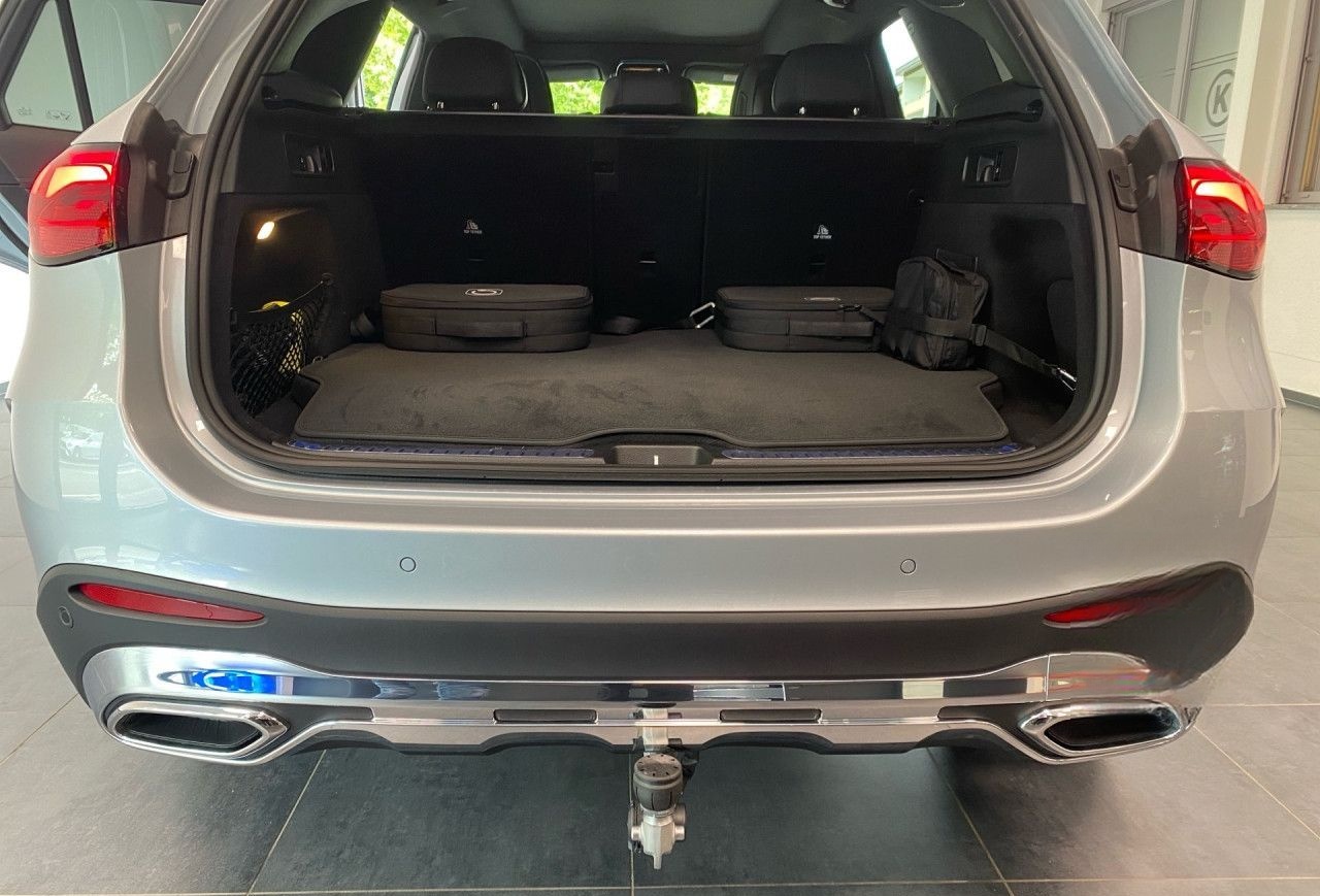 Mercedes-Benz GLC 300 e 4Matic AMG+360°+PANO+AHK+KEYLESS foto 14
