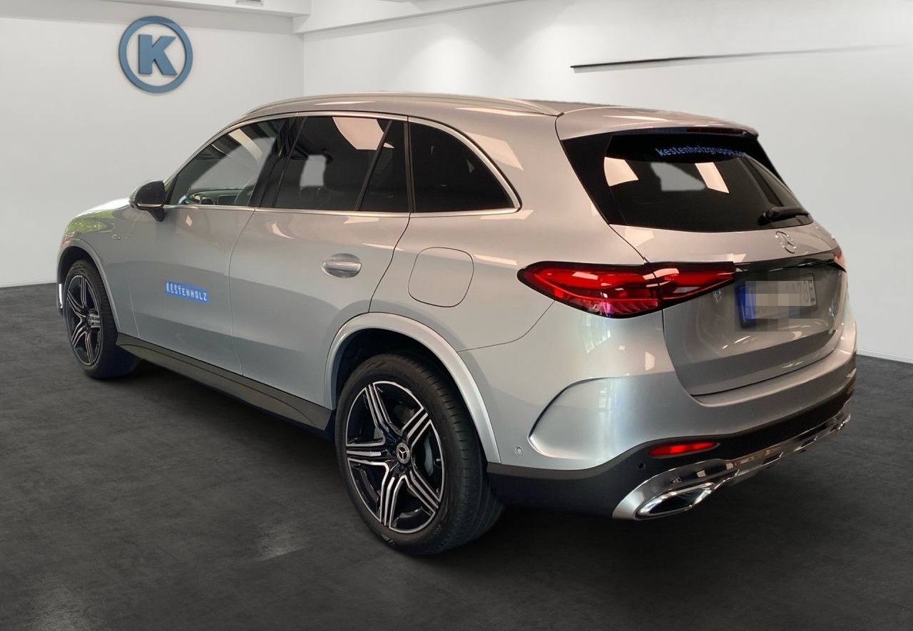 Mercedes-Benz GLC 300 e 4Matic AMG+360°+PANO+AHK+KEYLESS foto 5