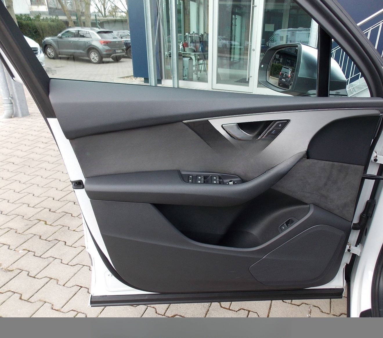 Audi SQ7 4.0 TDI quattro tiptronic foto 17