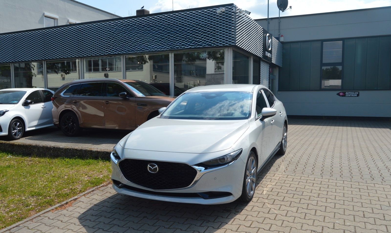 Mazda 3 Benzin 140PS 6AG Exclusive-line 4-Türer SHZ foto 2