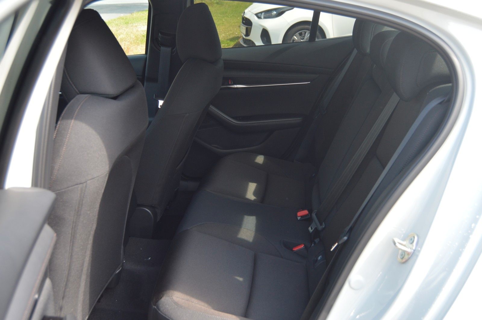 Mazda 3 Benzin 140PS 6AG Exclusive-line 4-Türer SHZ foto 11