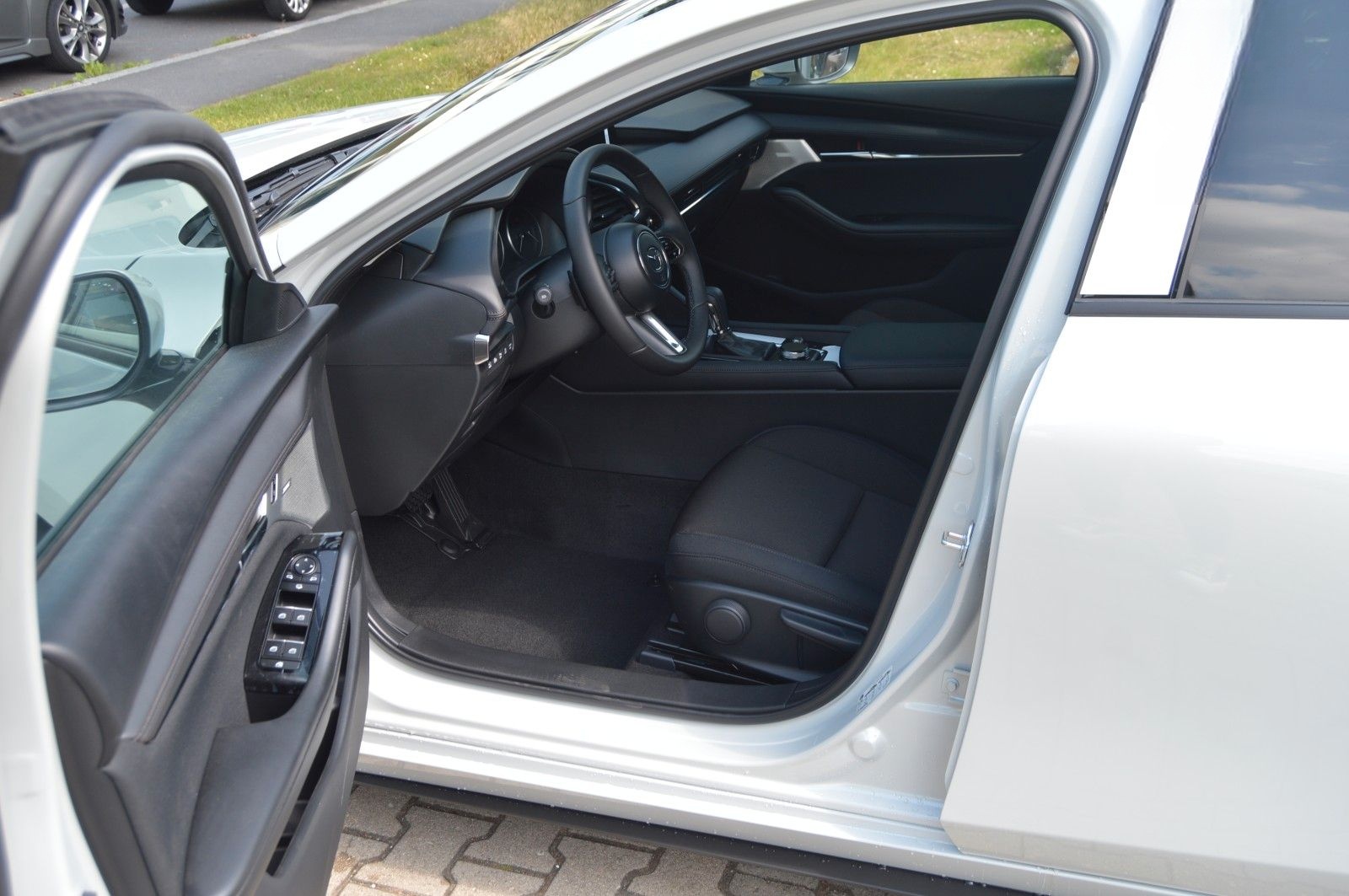 Mazda 3 Benzin 140PS 6AG Exclusive-line 4-Türer SHZ foto 12