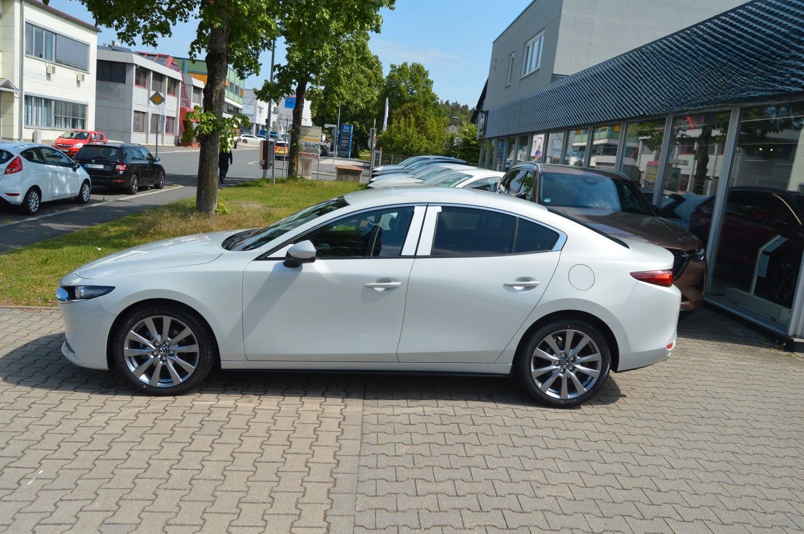 Mazda 3 Benzin 140PS 6AG Exclusive-line 4-Türer SHZ foto 4
