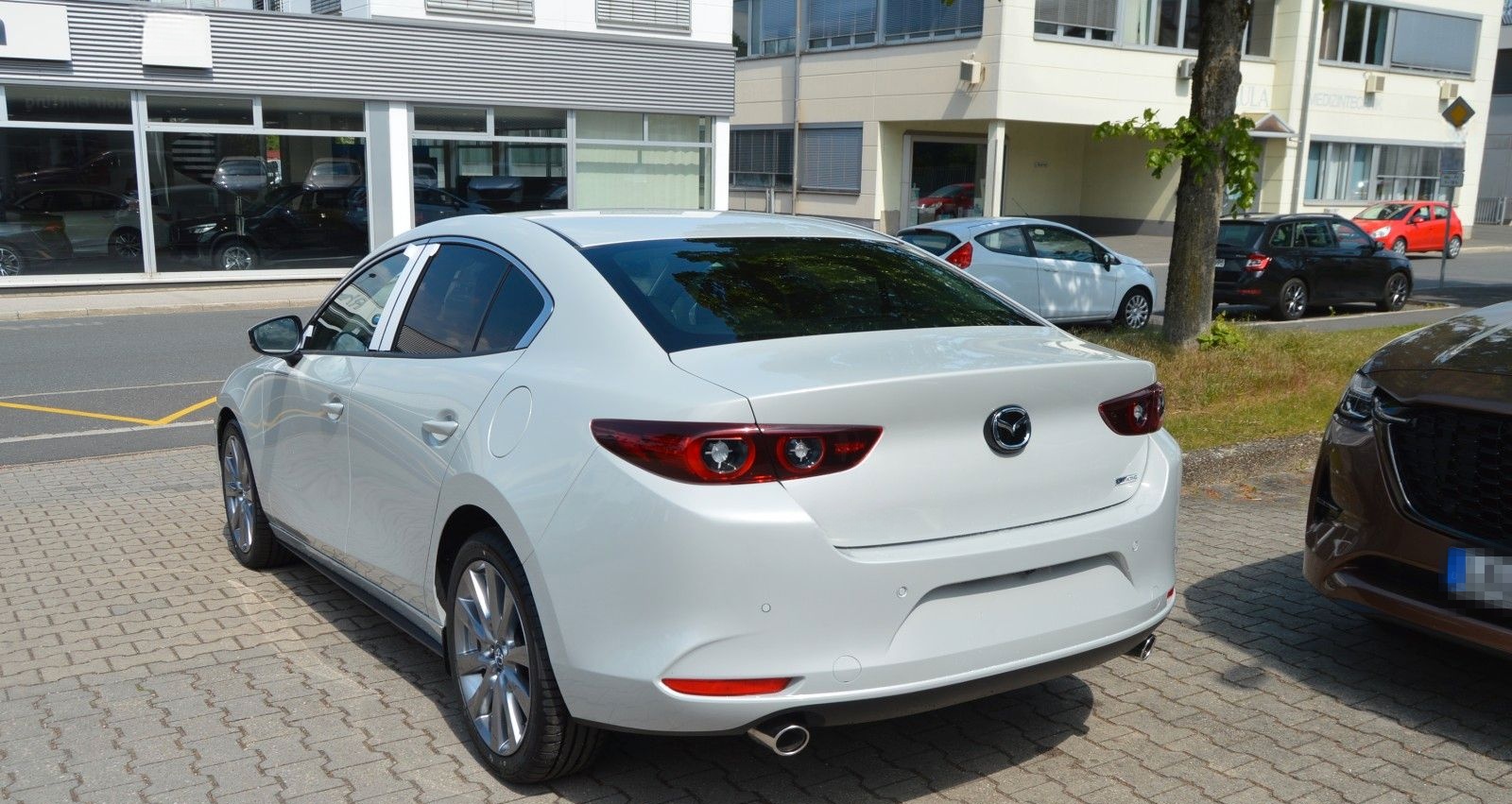 Mazda 3 Benzin 140PS 6AG Exclusive-line 4-Türer SHZ foto 5